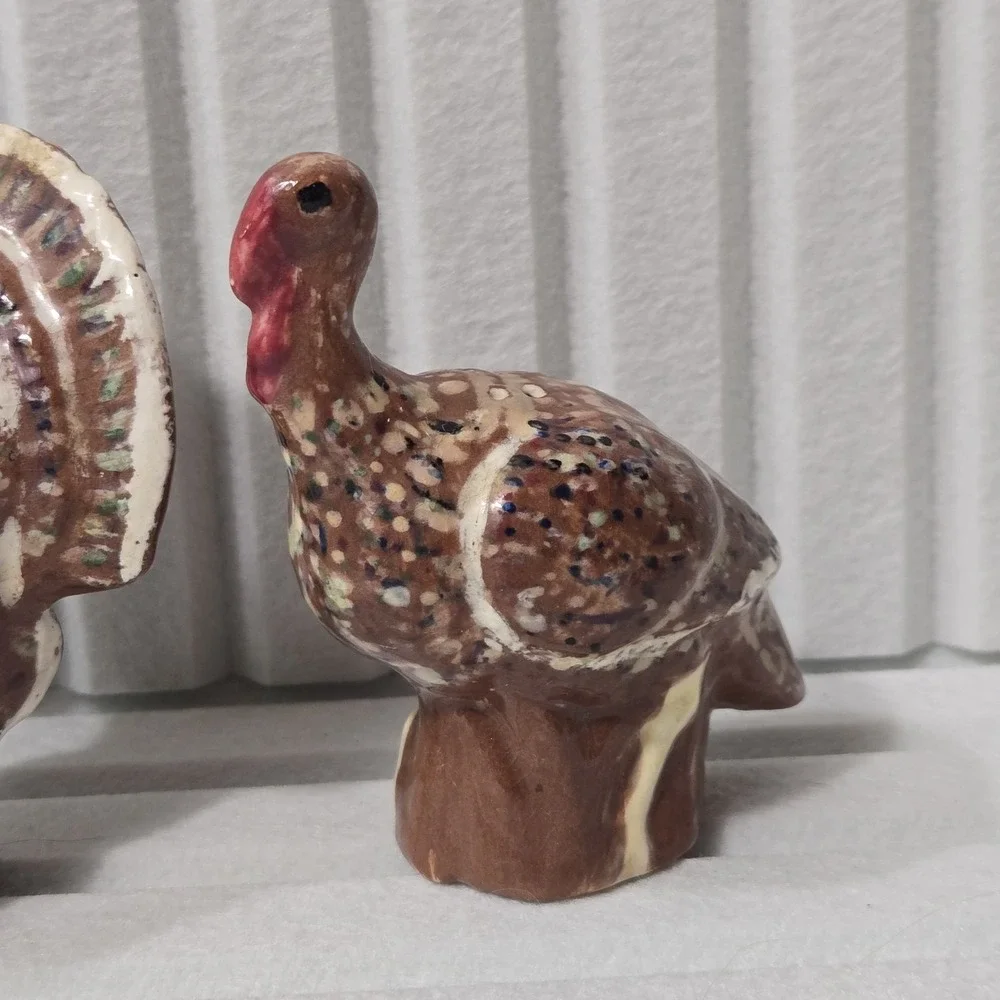 Hand‎ Paint Turkey Salt And Pepper Shakers.